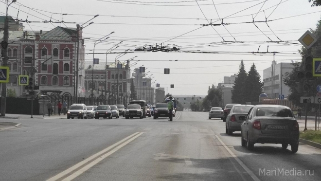 В Йошкар-Оле сегодня закроют участок дороги на Ленинском проспекте
