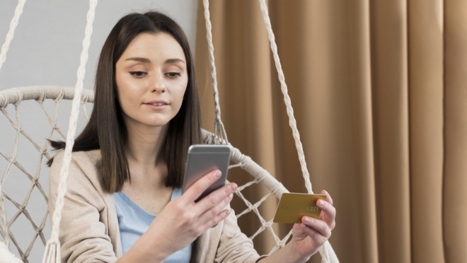 Опрос Билайна: почти 90% клиентов уверены, что нейросети помогают экономить в путешествиях