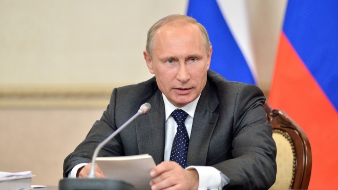 Путин подписал два указа о единовременной выплате пенсионерам