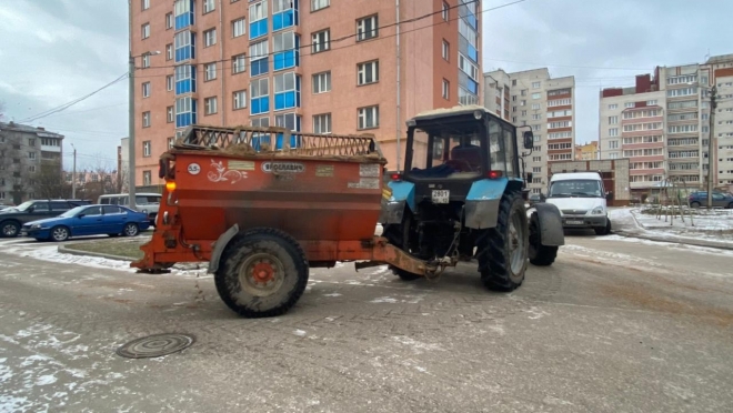 Для обработки дорог и тротуаров в Йошкар-Оле использовали 25 тонн пескосоли