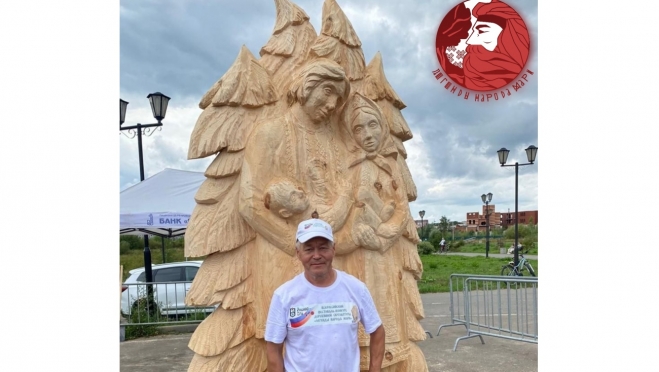 Мастер из Сернурского района воплотит в дереве Чумбылата