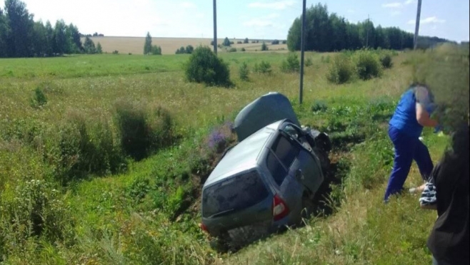 В Куженерском районе в ДТП попали трактор и легковой автомобиль