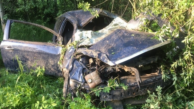 При опрокидывания иномарки на трассе в Медведевском районе травмирована 9-летняя девочка