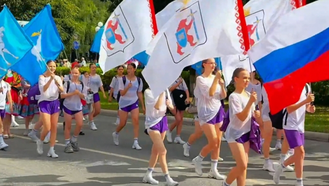 В День города в Йошкар-Оле прошло праздничное шествие