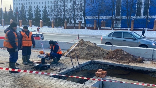 К Дому дружбы народов в Йошкар-Оле подводят водопроводную сеть