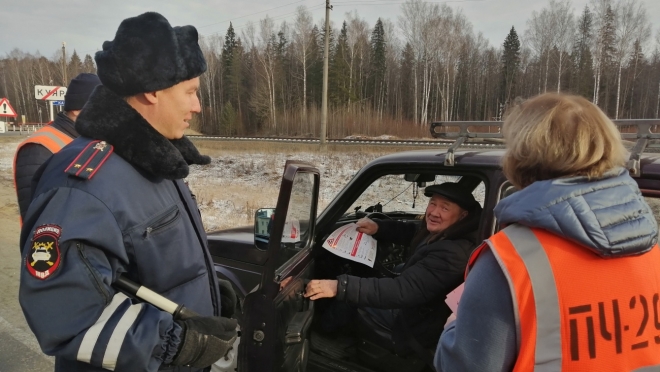 Сотрудники ГИБДД и РЖД провели совместную операцию в Куяре