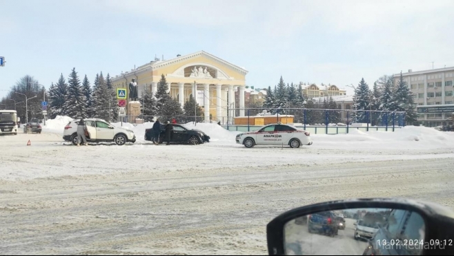 ДТП на площади Ленина