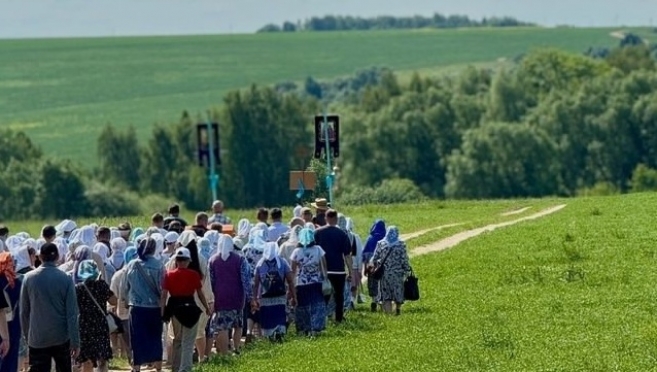 В Горномарийском районе начался крестный ход с Владимирской иконой