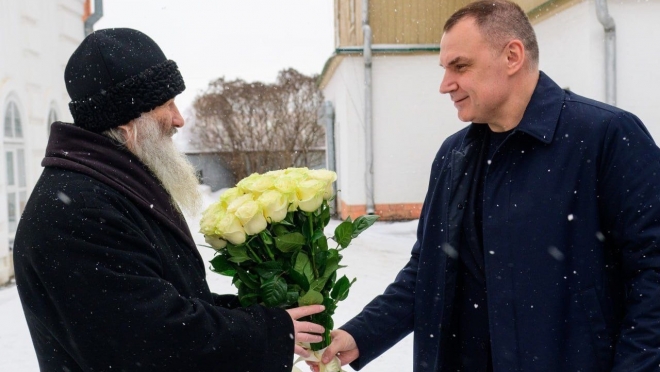 Юрий Зайцев поздравил главу Марийской митрополии с праздником