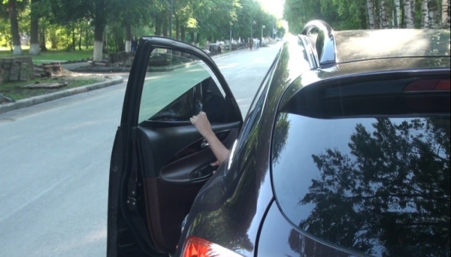 Водителя тонированной машины могут арестовать на 15 суток