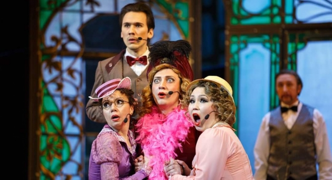 Здравствуйте, я ваша тётя!