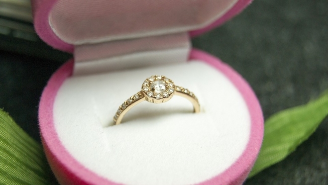 20% российских мужчин не готовы тратить на подарки больше тысячи рублей