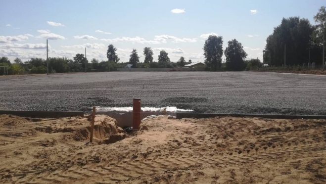 Футбольную площадку в посёлке Красногорский достроят в сентябре
