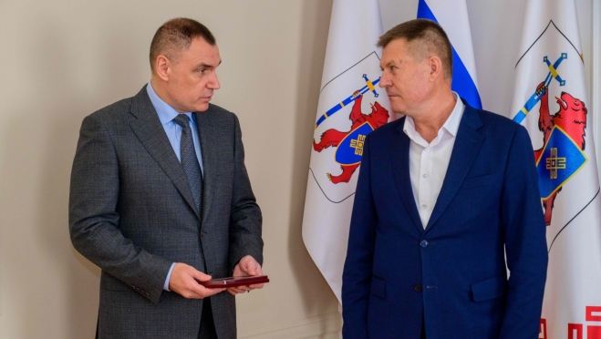 Глава Марий Эл вручил награду экс-министру сельского хозяйства Андрею Кондратенко