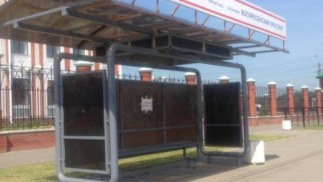В Йошкар-Оле вандалы не оставляют в покое остановочные павильоны