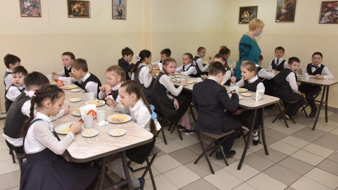 В новом учебном году в Марий Эл горячим питанием будут обеспечены 37 680 школьников
