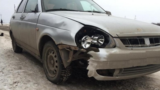 В Волжском районе столкнулись три машины, пострадала 8-летняя пассажирка