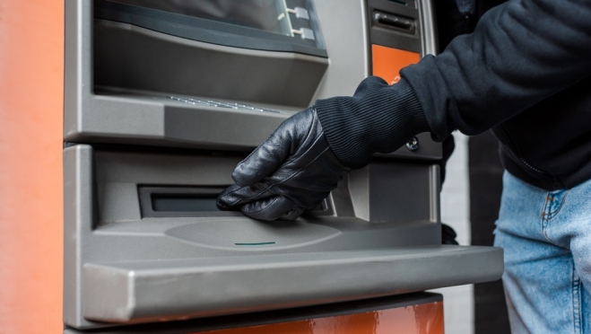 Йошкаролинец, действуя по инструкции мошенников, потерял 990 000 рублей