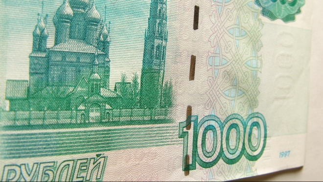Семьям со школьниками 10 тысяч рублей перечислят до 17 августа