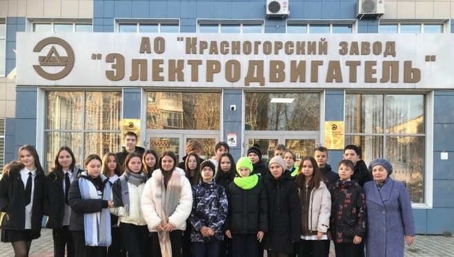 В Марий Эл школьников знакомят с работой крупных предприятий