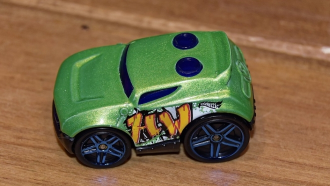 Жительница Марий Эл вместо дорогих игрушек получила дешевые машинки