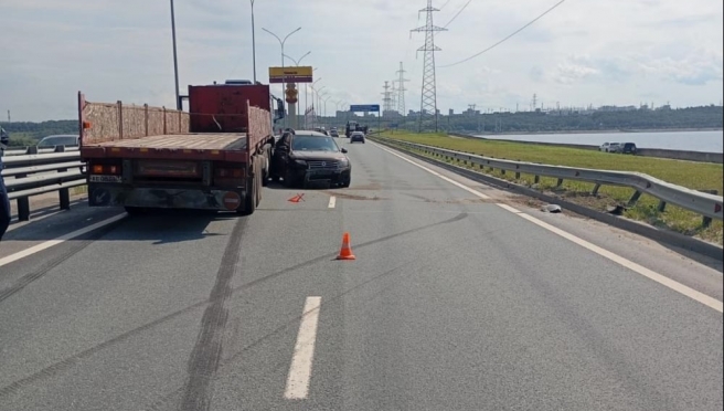 На трассе «Вятка» в ДТП с грузовиком пострадала 65-летняя женщина