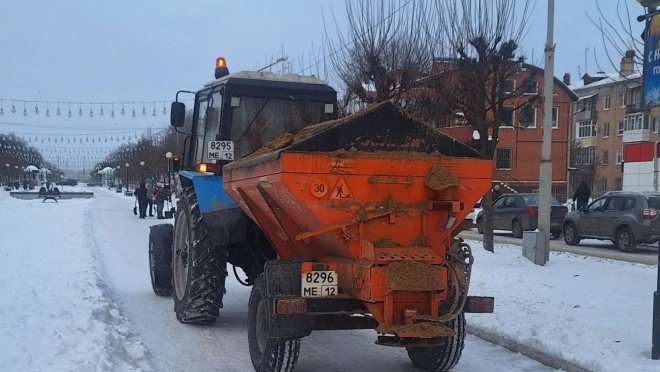 2500 тонн пескосоли направлено на обработку зимних дорог