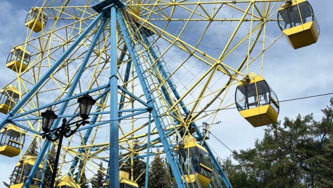 В Йошкар-Оле до середины октября закрыли «Колесо обозрения»