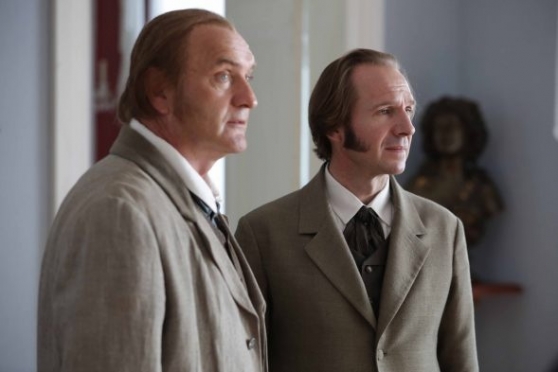 Две женщины