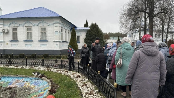 Семьям бойцов СВО из Волжского района организовали паломническую поездку