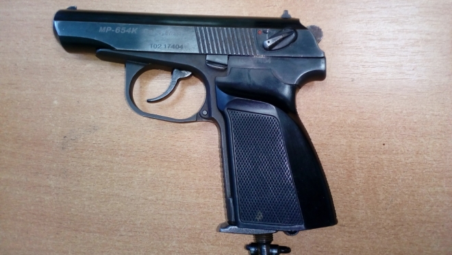 Подростки с пистолетом напали на случайного прохожего в Йошкар-Оле