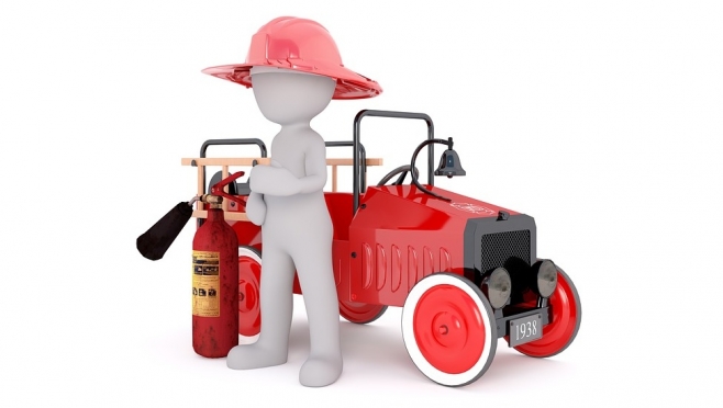 Сотрудники МЧС проверяют избирательные участки