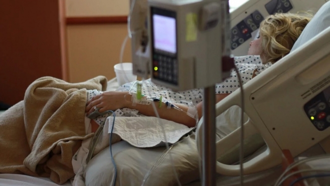 Врачи спасли беременную женщину с проникающим ранением живота