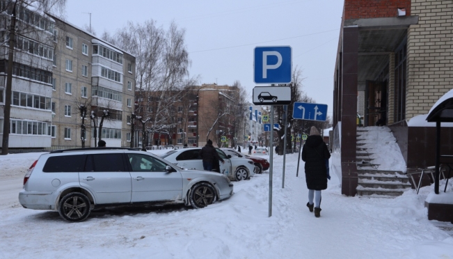 Прокуратура Йошкар-Олы требует перенести дорожные знаки на улице Советской