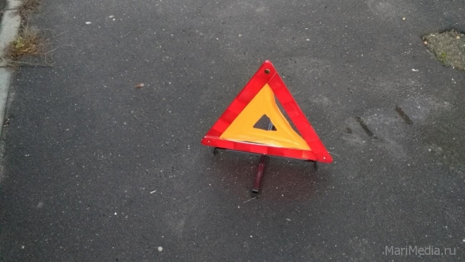 На улице Машиностроителей автомобильная пробка