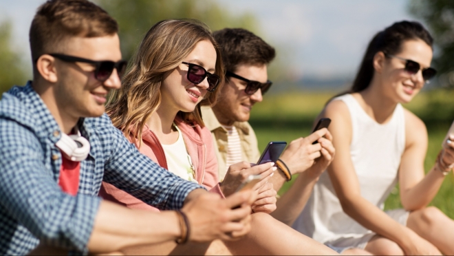 Клиенты Tele2 могут порекомендовать оператора друзьям и получить до 2000 рублей