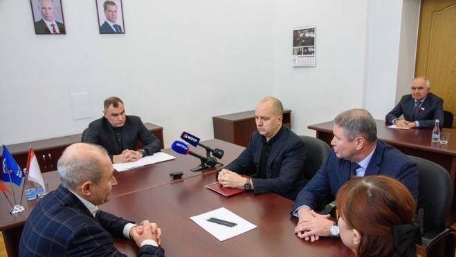 Приём главы Марий Эл: в Моркинском районе отремонтируют музей, в Новоторъяльском — дорогу