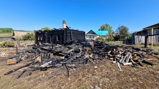 В деревне Люсинер семья осталась без крыши над головой