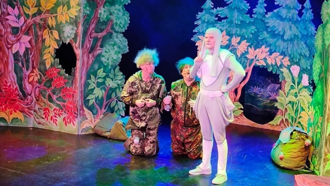 В Русском театре драмы состоялась тифлопремьера ещё одного спектакля