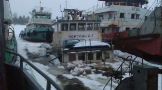 Марийский транспортный прокурор потребовал поднять затонувший в Звенигово буксир