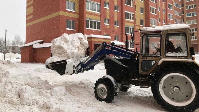 Из Йошкар-Олы за сутки вывезли 400 КамАЗов снега