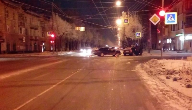 В Йошкар-Оле водитель Hyundai на перекрёстке врезался в ВАЗ-2172