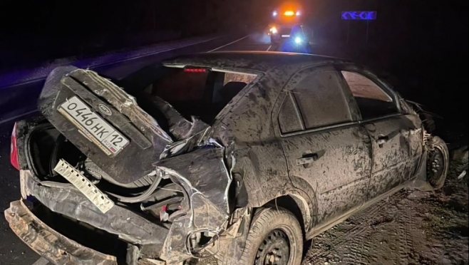 В Волжском районе пьяный водитель на иномарке ночью перевернулся в кювет