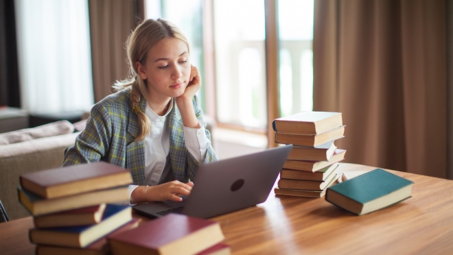В Марий Эл более 700 школьников готовятся сдать экзамены осенью