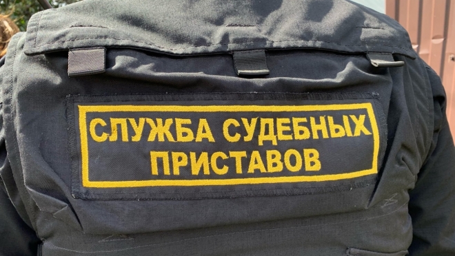 Судебные приставы арестовали автомобиль должника