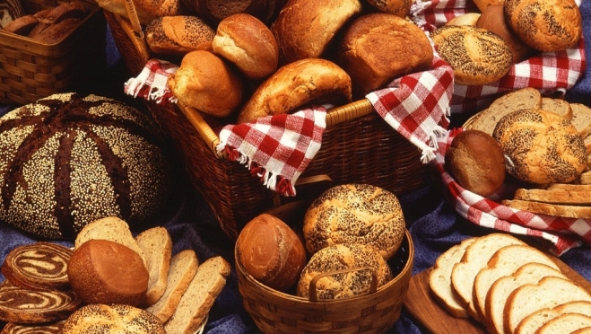 В больницах, школах и садиках будут кормить исключительно витаминным хлебом