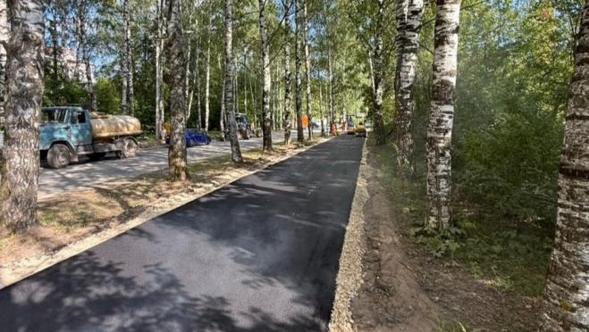 На улице Зои Космодемьянской в Йошкар-Оле обустраивают пешеходную зону