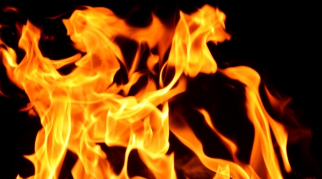 В Йошкар-Оле огнеборцы спасли курильщика от смерти