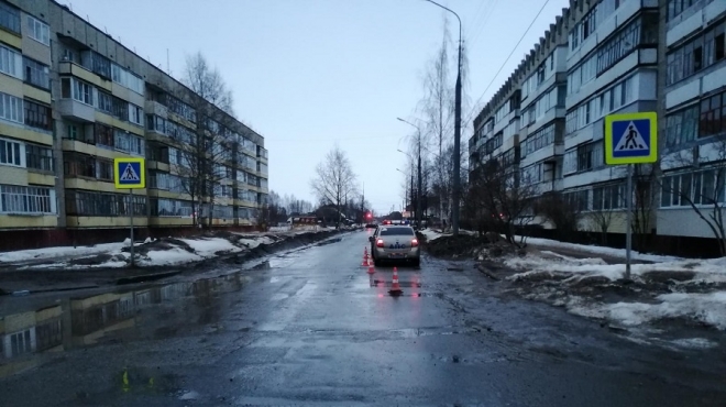 В «Гомзово» иномарка сбила на «зебре» ребёнка