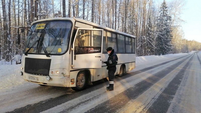 Госавтоинспекторы Марий Эл проверили 70 автобусов